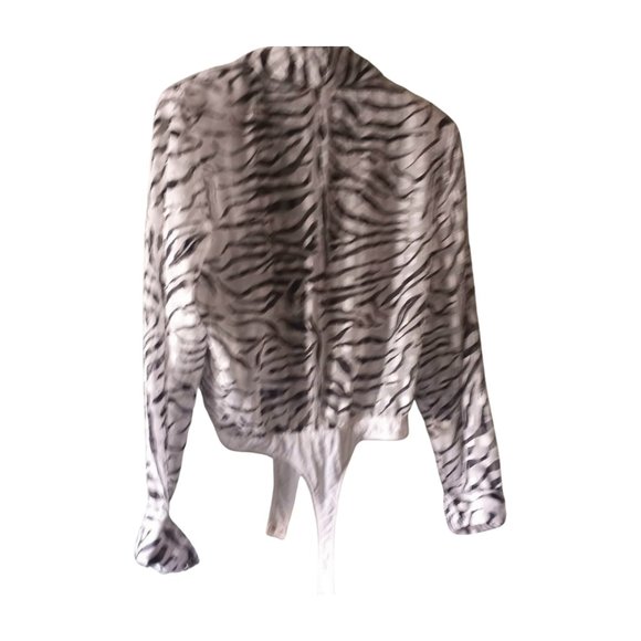 Women's L Cache Tiger Striped Chiffon Bodysuit - Picture 14 of 17